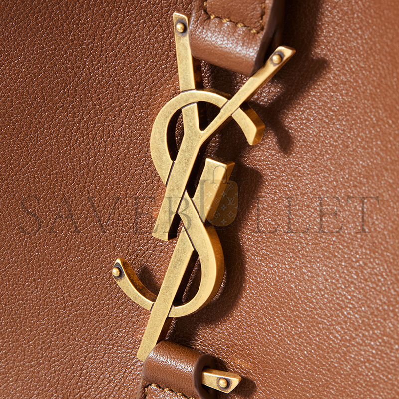 Y51 LE 5 À 7 S*pPLE CROSSBODY IN GRAINED LEATHER A0021IAAAUQ2536 (23*22.5*8.5cm)